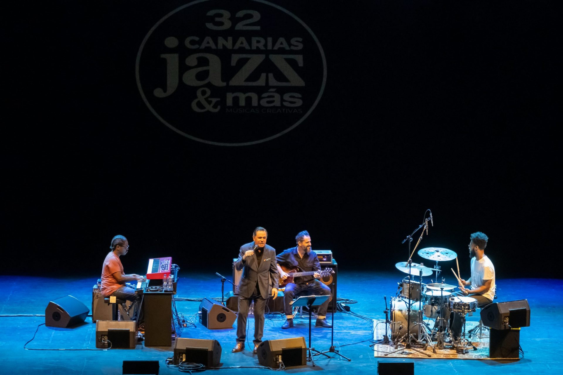 Superblue - Kurt Elling & Charlie Hunter